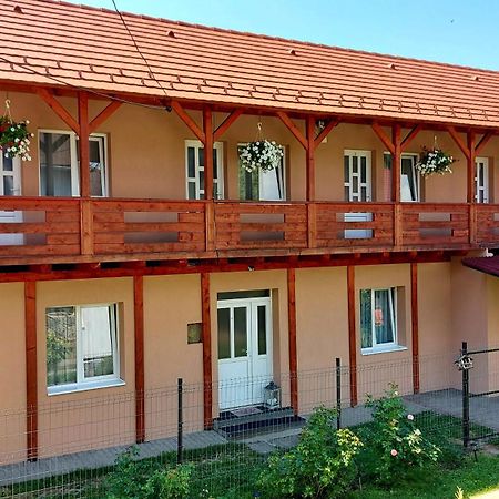 Anna Vendeghaz Hotel Praid Bagian luar foto
