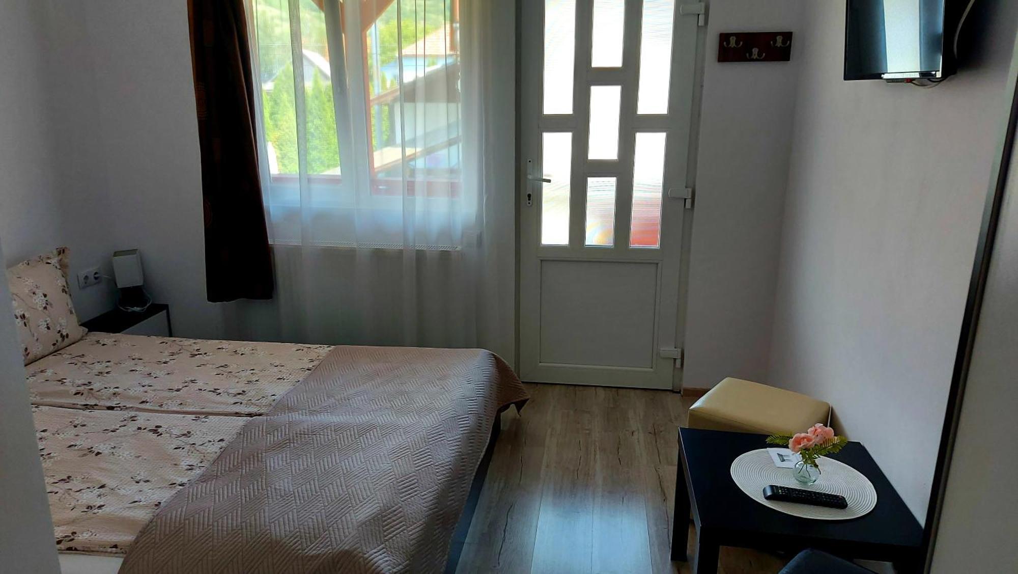 Anna Vendeghaz Hotel Praid Bagian luar foto