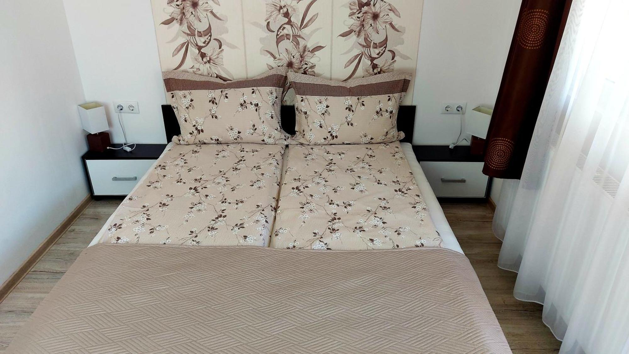 Anna Vendeghaz Hotel Praid Bagian luar foto